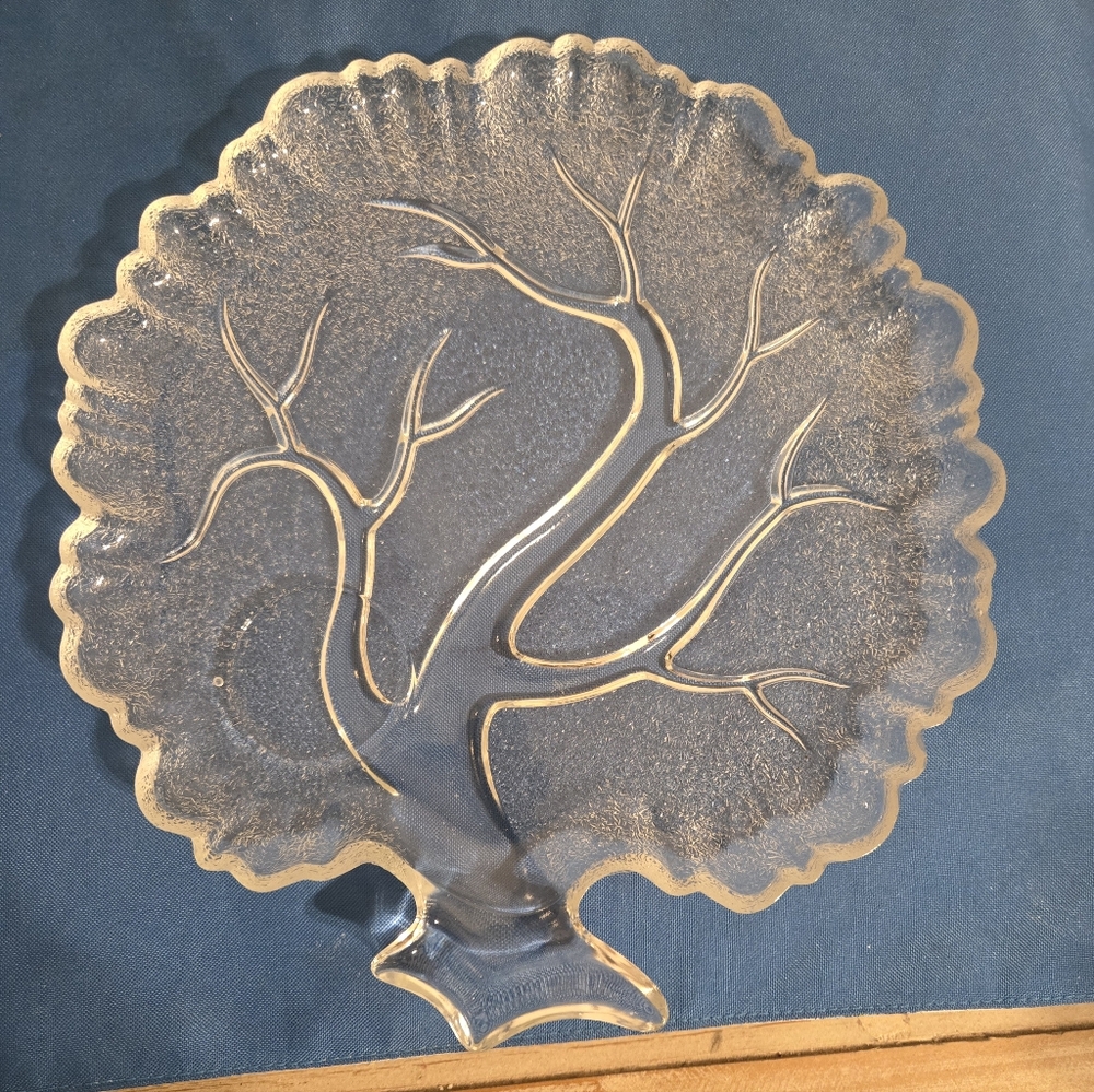 Vintage Clear Glass Tree Of Life Design Plate, Set Of 2.